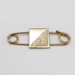 Vintage Gold Tone Safety Pin Style Kilt Scarf Pin Brooch Estate Find Decorative